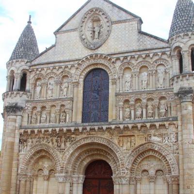 Cathédrale Notre-Dame la Grande 1